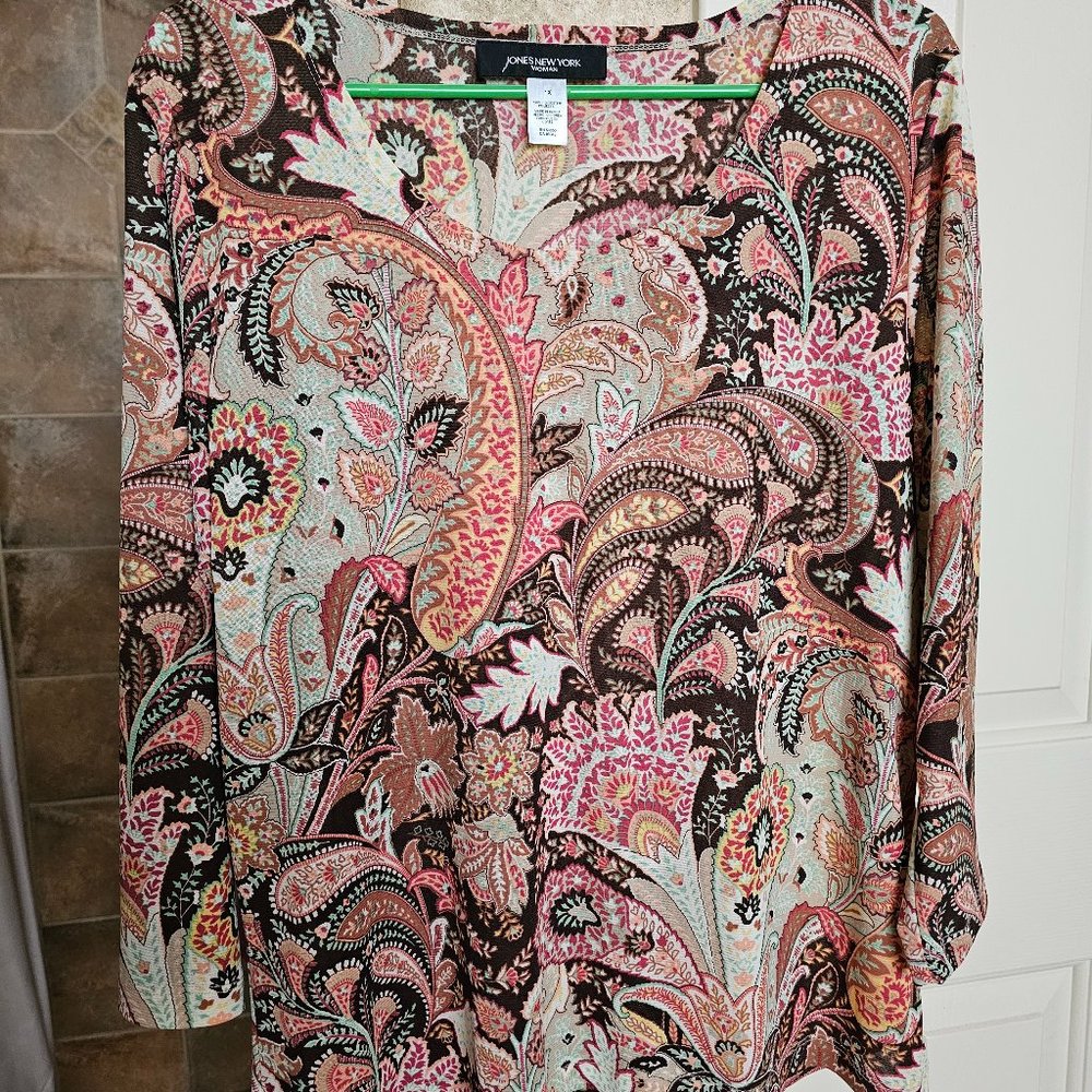 EUC Jones New York Brown Floral Paisley Top - Size 1x